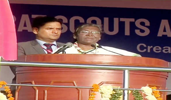 युवाओं को भविष्य की चुनौतियों का सामना करने खुद को आगे बढ़ना होगा-मुर्मु