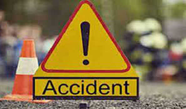 महाराष्ट्र में सड़क दुर्घटना में कम से कम 10 लोगों की मौत, 25 घायल