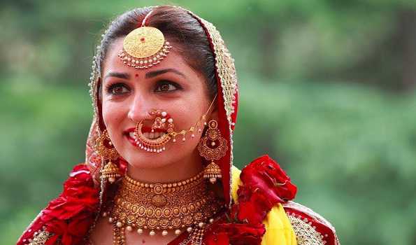 Yami Gautam greets people of HP on Statehood Day