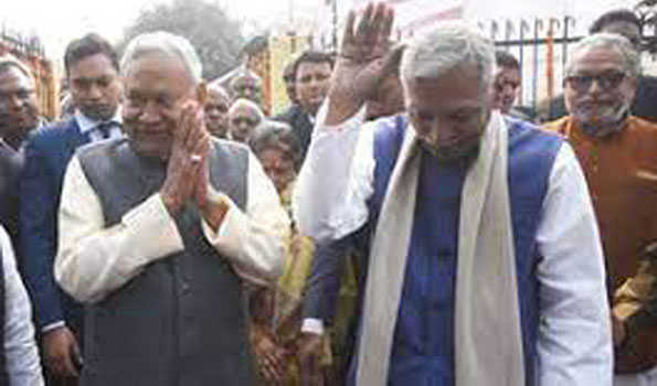 फागू चौहान और नीतीश ने बसंत पंचमी की दी बधाई