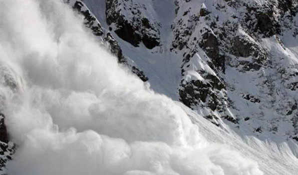 Authorities issue avalanche warning in J&K
