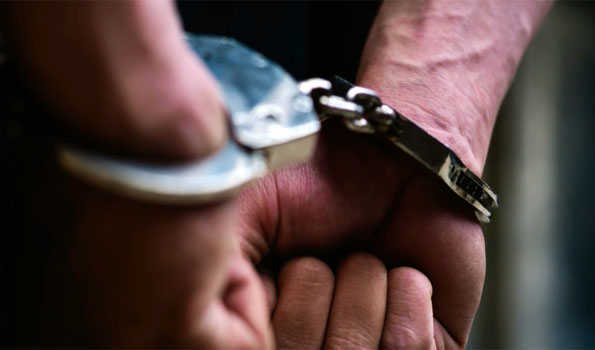 2 fraudsters arrested in Baramulla