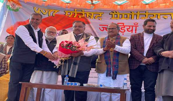 Modi's zero tolerance for terrorism made possible for Rahul, Priyanka to enjoy snowfall in Valley: Chugh