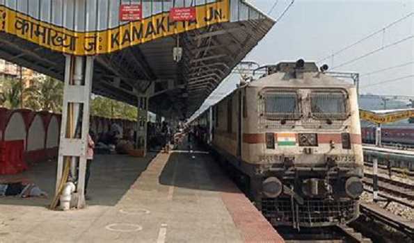 दुर्गा पूजा से पहले अगरतला को मुंबई से जोड़ने की तैयारी