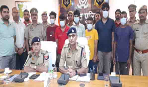 बागपत: मुठभेड़ में 07 लुटेरे गिरफ्तार,बैंक कर्मचारियों से लूटे गए डेढ़ लाख बरामद