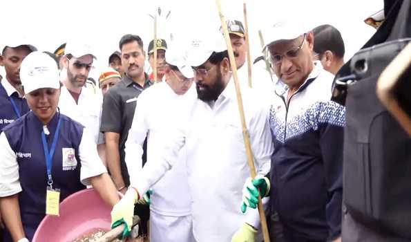 Cleanliness campaign receives unprecedented response in M'rashtra: Shinde