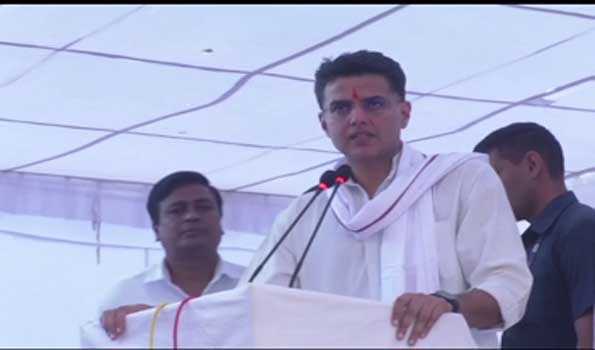विकास कार्यों की निरन्तरता बनाये रखने के लिए कांग्रेस को बनाये विजयी-पायलट