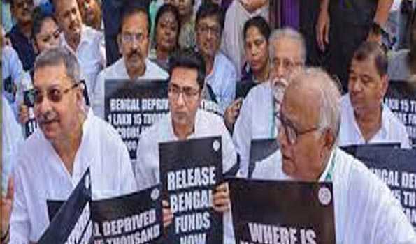 जब तक राज्यपाल हमसे नहीं मिलेंगे हम एक इंच भी नहीं हिलेंगे: अभिषेक