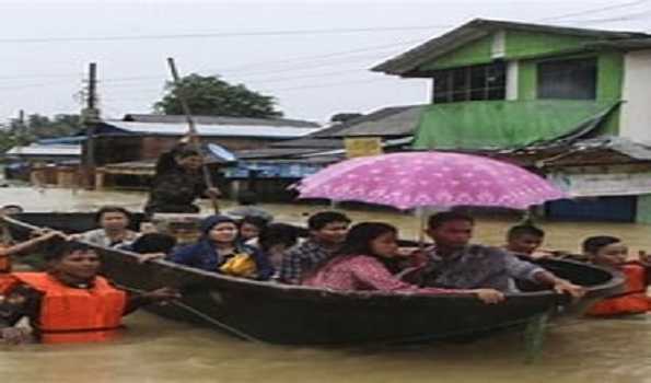दक्षिणी म्यांमार में बाढ़ के कारण हजारों लोग हुए विस्थापित