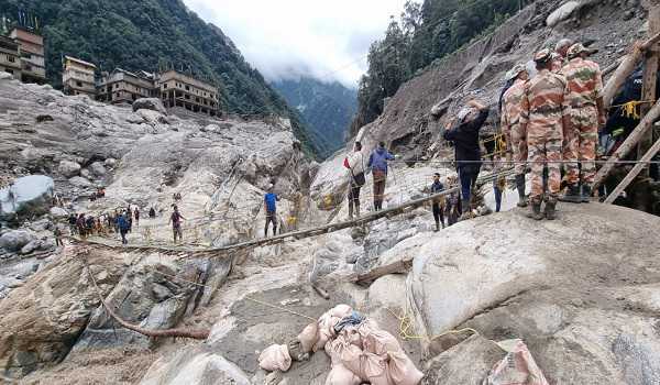 सिक्किम आपदा में लापता सैनिकों की तलाश जारी