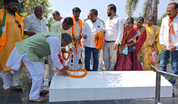 हेमंत जी कब तक भागेंगे ,होटवार में  कमरा सुरक्षित  है: बाबूलाल मरांडी