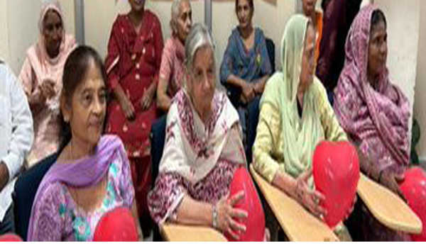 देश में बुजुर्गाें की आबादी में तेजी से वृद्धि