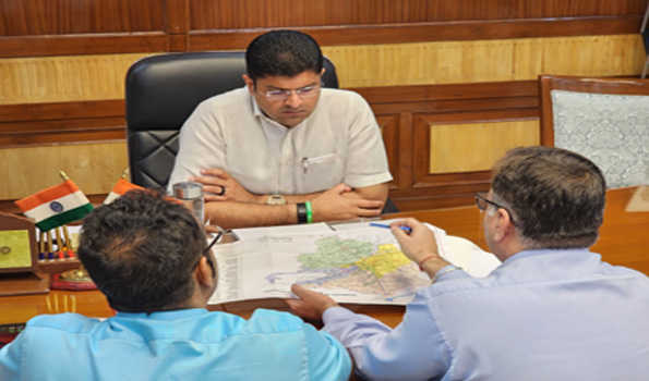 दुष्यंत ने नहरों की रिमॉडलिंग व पुनर्वास के दिए निर्देश