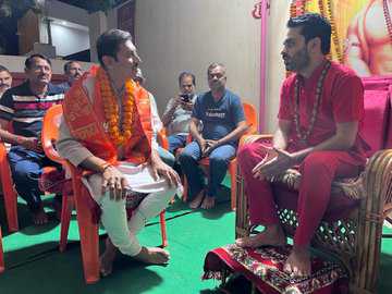 राठौड़ ने किया झोटवाड़ा विधानसभा क्षेत्र में जनसंपर्क