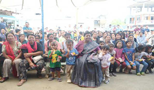 उइके ने विस्थापितों से की बातचीत, मदद का हाथ बढ़ाया
