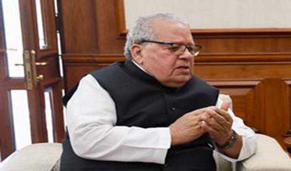 कलराज मिश्र ने किये विंध्यवासिनीदेवी के दर्शन