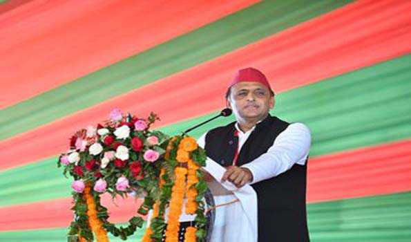अखिलेश की कांग्रेस को दो-टूक : गठबंधन करना है कि नहीं करें साफ