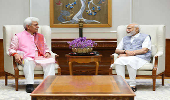 सिन्हा ने दिल्ली में मोदी से की मुलाकात