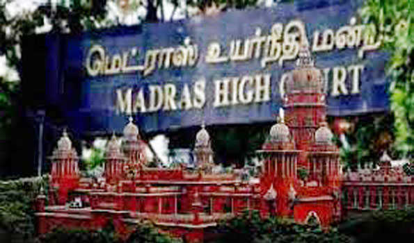 मद्रास उच्च न्यायालय ने राज्य को वित्तीय नुकसान पहुंचाने के लिए अन्नाद्रमुक के पूर्व मंत्री पर डीवीएसी रिपोर्ट मांगी