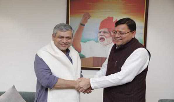 धामी ने वैष्णव से मिलकर की उत्तराखंड में रेल कनेक्टिविटी बढ़ाने की मांग