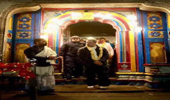 भगवान शिव के ज्योतिर्लिंग दर्शन को केदारनाथ पहुंचे राहुल
