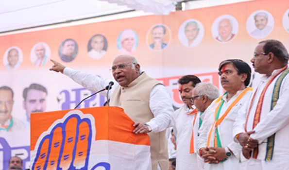 भाजपा गरीब के लिए नहीं उद्योगपतियों के लिए करती है काम: खड़गे