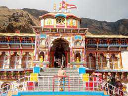 द्रौपदी मुर्मु ने किए भगवान बदरी विशाल के दर्शन