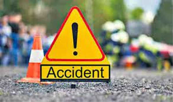 मुंबई में सड़क दुर्घटना में तीन की मौत, 12 घायल