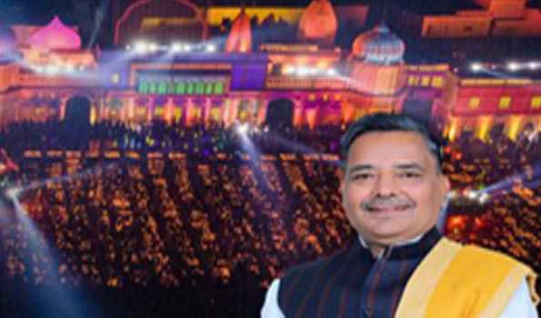 अयोध्या की सड़कों में उमड़ा आस्था का जनसैलाब