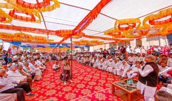 गहलोत ने जोधपुर में मनाई दिवाली