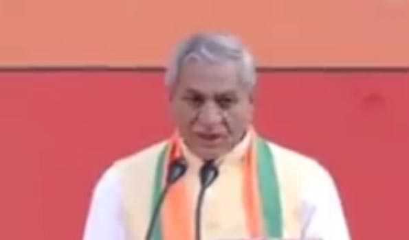 स्वामी प्रसाद के दिमाग का इलाज करायें अखिलेश: चौधरी