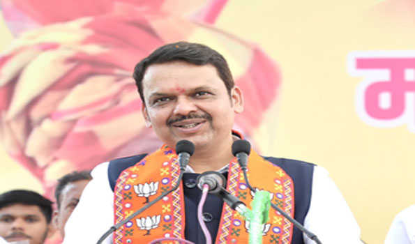 कांग्रेस सनातन की विरोधी: फडणवीस