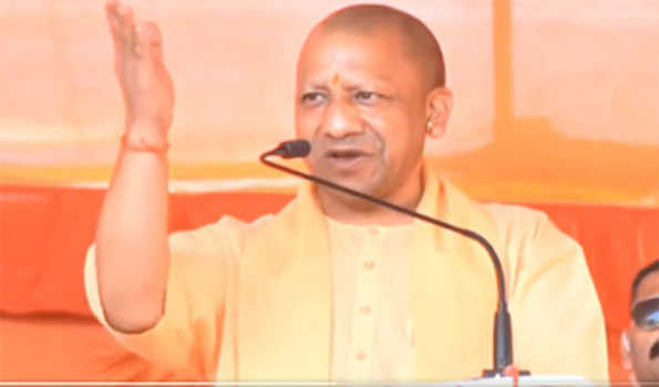 जब कुछ नहीं कर सकती तो कांग्रेस जैसे बोझ को ढोने का क्या मतलब: योगी