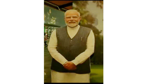 मोदी का आदमकद कटआउट बना लाल चौक का बड़ा आकर्षण