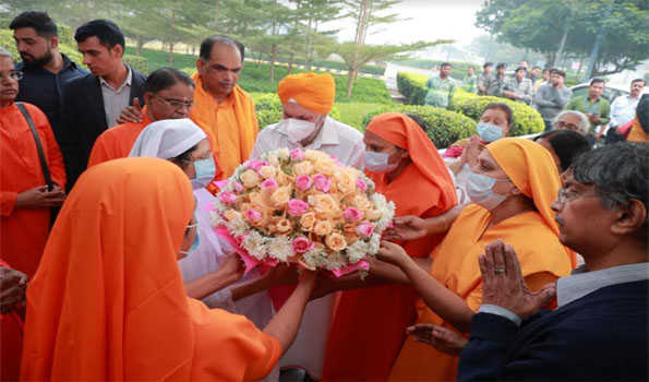 अभिवन्द्या शिष्यपूजिता का दिल्ली में भव्य स्वागत