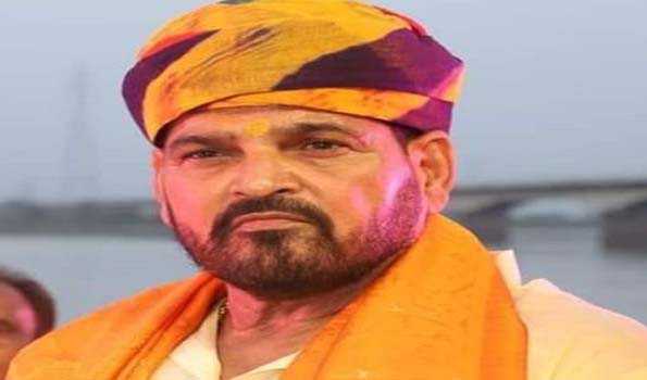 केजरीवाल सिर्फ झूठ ही बोलते हैं: ब्रजभूषण