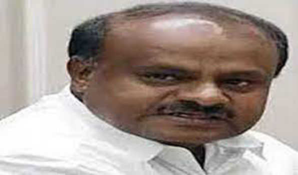 कुमारस्वामी ने बेसकॉम को 68 हजार रुपये से अधिक का जुर्माना अदा किया