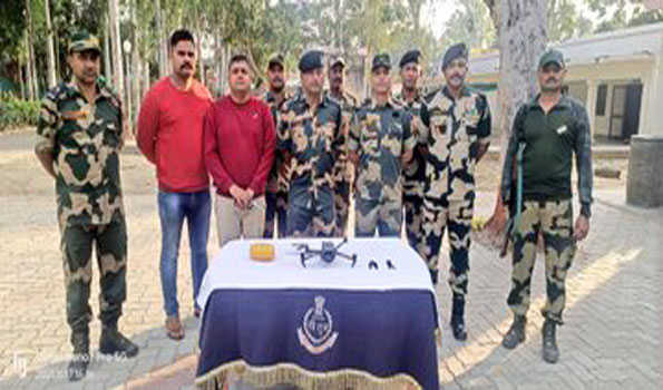 पंजाब में दो पाकिस्तानी ड्रोन, आधा किलो हेरोइन बरामद