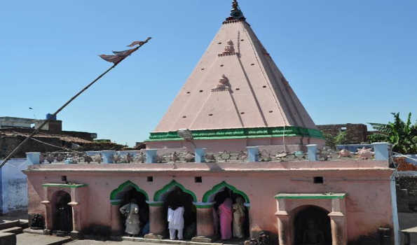 नालंदा के सूर्यमंदिर में भगवान भास्कर की पूजा अर्चना करने से भक्तों की हर मनोकामना होती है पूरी