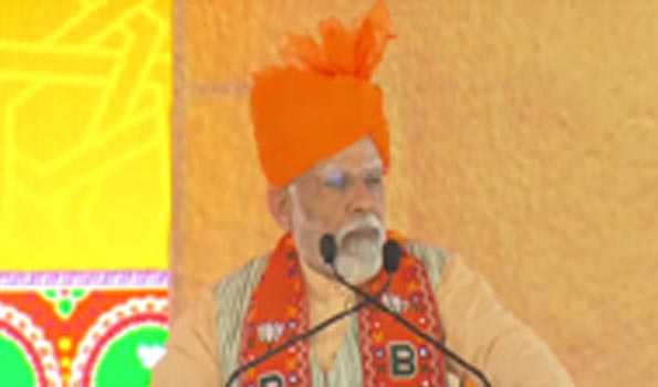 कांग्रेस जहां आती है वहां आतंकवादी, अपराधी एवं दंगाई हो जाते है बेलगाम-मोदी