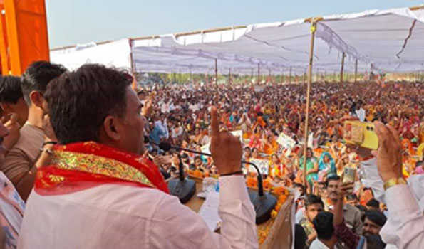 आक्या के रोड शो में फिर उमड़ा जन सैलाब