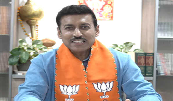 राठौड़ फर्जी मतदान की शिकायत को लेकर दिया धरना