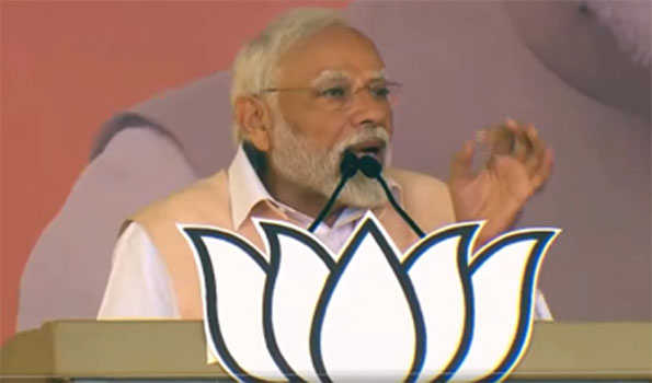 मोदी ने बाबूजी की जयंती पर स्मारक पट्टिका का किया विमोचन
