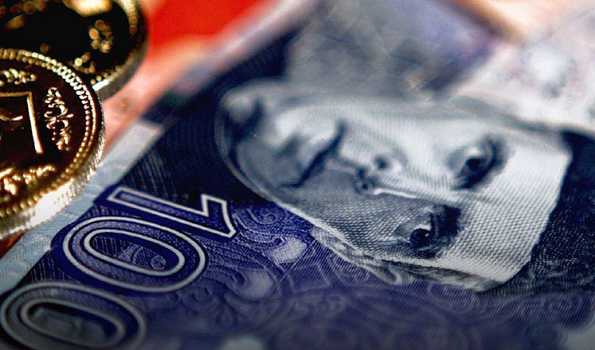 Pakistani rupee continues speedy crash against USD, suffers another big fall