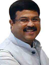 بی جے پی نے پردھان کو کرناٹک کا الیکشن انچارج بنایا