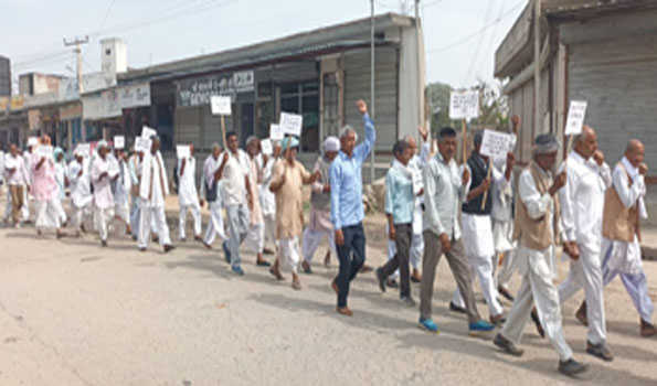किसानों का अपनी मांगों के समर्थन में पांच स्थानों से जयपुर कूच