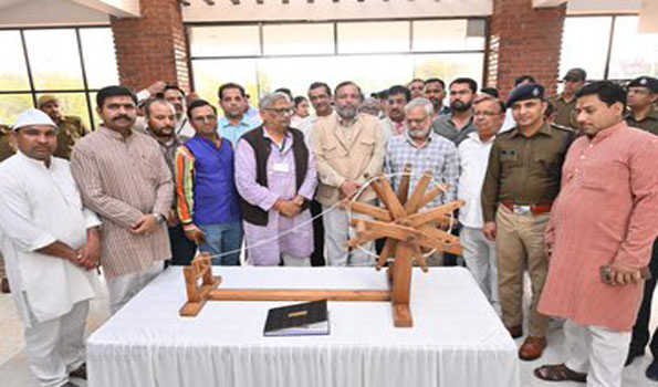 भारत का लोकतंत्र विश्व का सबसे मजबूत लोकतंत्र- जोशी