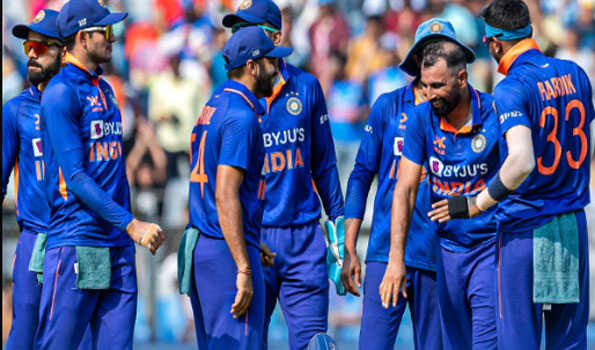 Aus skittled out for 188 as Shami, Siraj shine