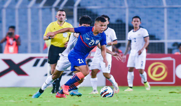 Local boys Chinglensana & Suresh look to shine in Imphal sun