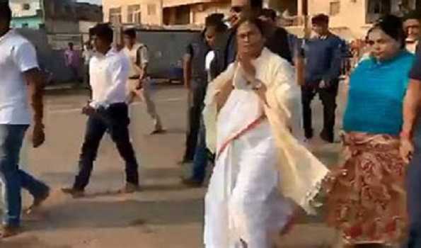 Amid tight security, heavy rains Mamata Banerjee arrives Puri by road